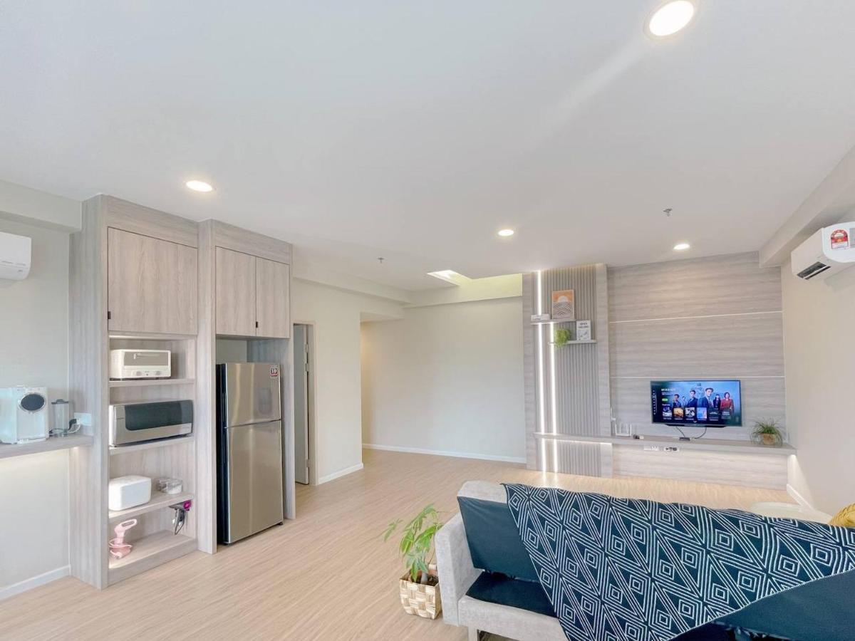 Queensland Suites At Aru Suites, 코타키나발루 외부 사진